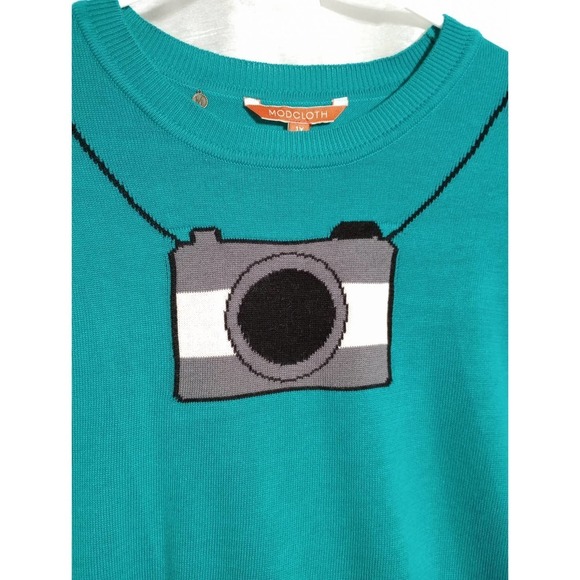 Retro MODCLOTH blue green teal camera Sweater photography 3/4 sleeve - Picture 1 of 5